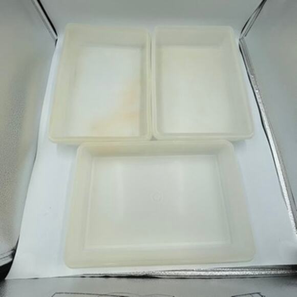 Bundle Lot 3 Vintage Tupperware Rectangular Bowls Containers NO LIDS - Picture 1 of 4